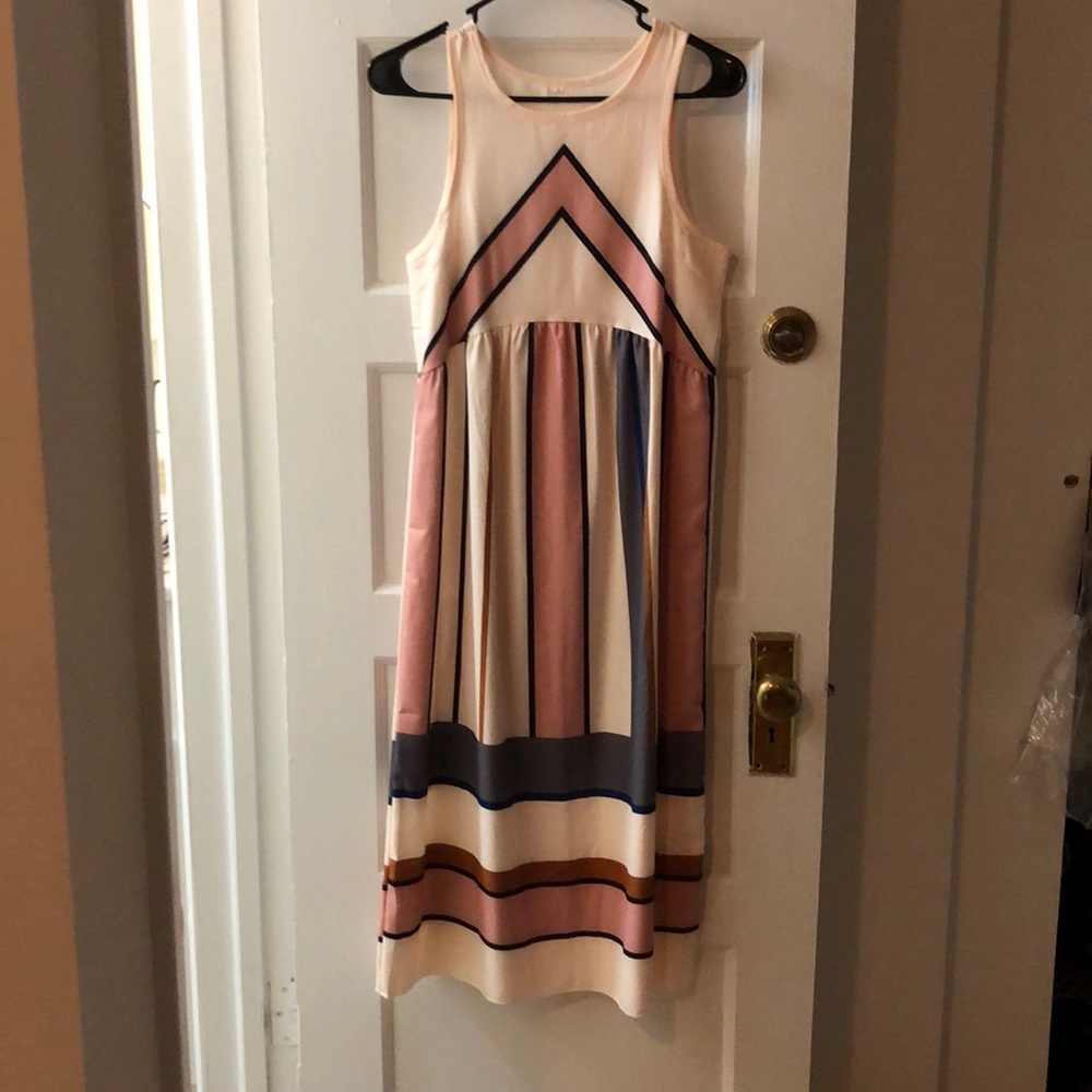Women’s dress